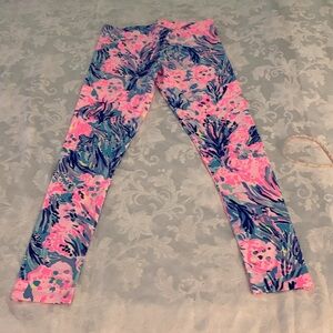 Lilly Pulitzer kids leggings 92% cotton 8% spandex